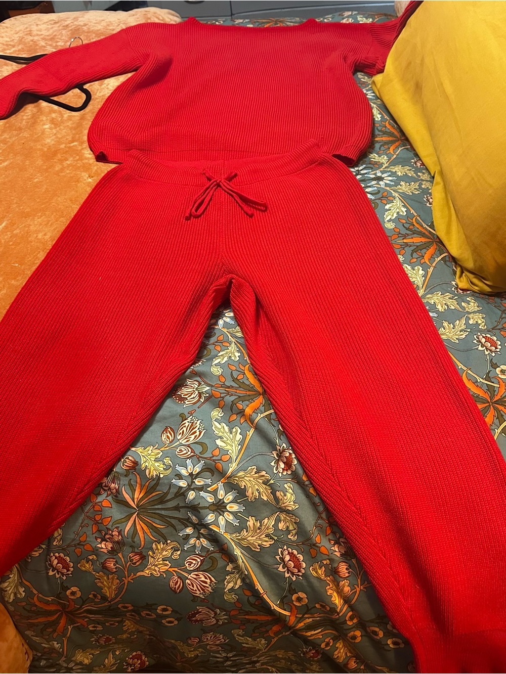 Bright Red Ribbed Knit Lounge Pants and Top - Picture 9 of 9